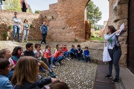 La Alhambra ofrece nuevas experiencias educativas para familias en Semana Santa