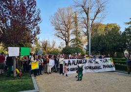 Protesta en defensa de La Alameda, el pasado miércoles.