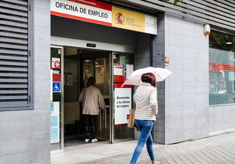 La ayuda de 480 euros para los parados que no puedan cobrar el subsidio por desempleo del SEPE