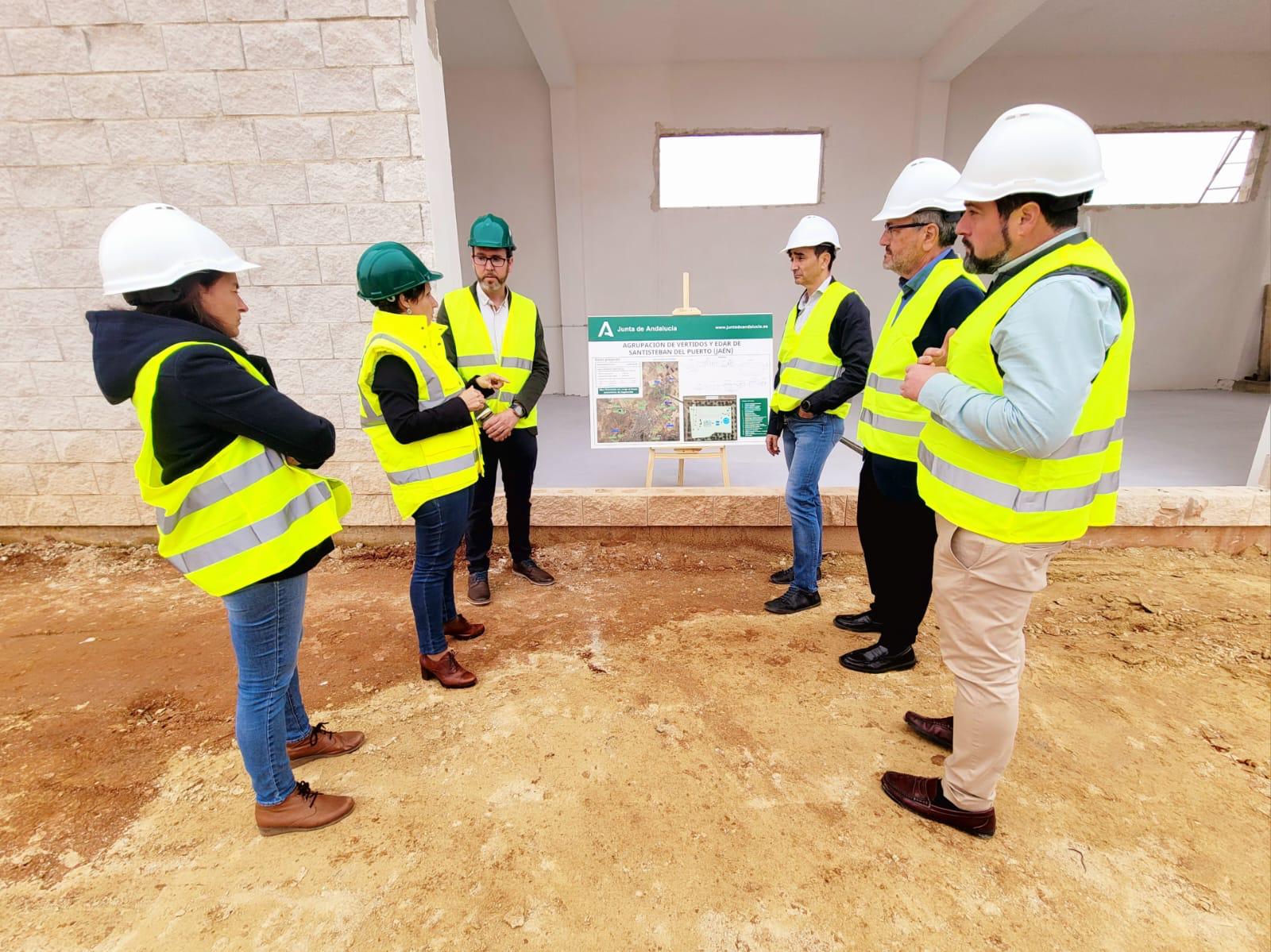 Visita de la delegada de Agricultura a las obras de la Estación Depuradora de Aguas Residuales.