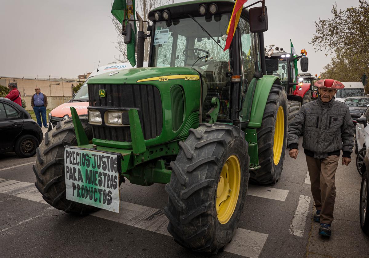 La tractorada de Granada, en imágenes