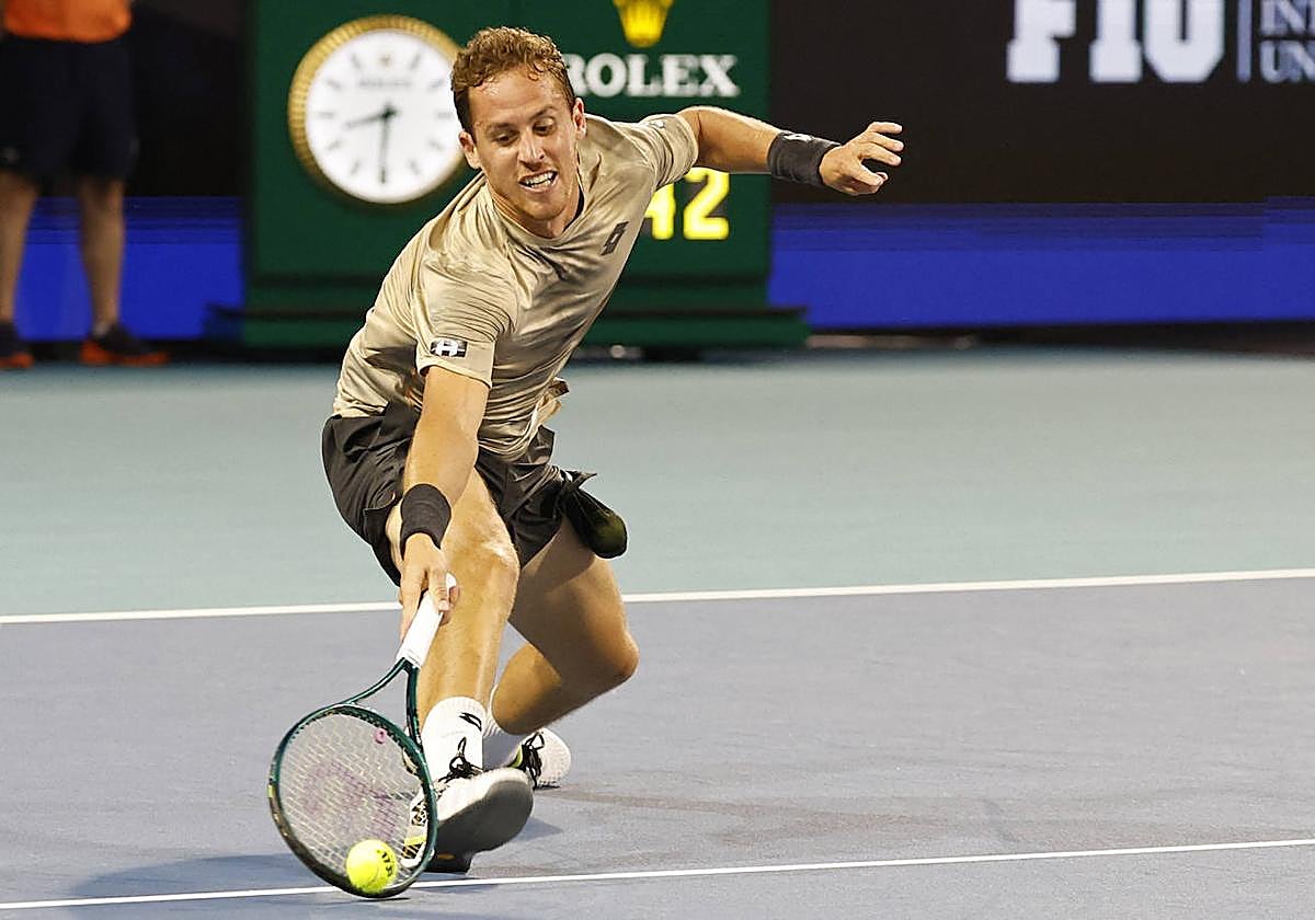 Carballés, en el partido contra Alcaraz.