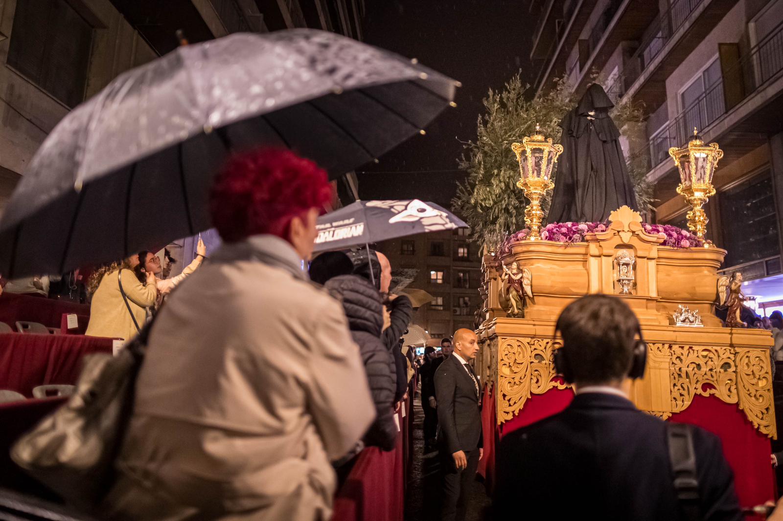 Las imágenes más íntimas y sorprendentes del Domingo de Ramos en Granada