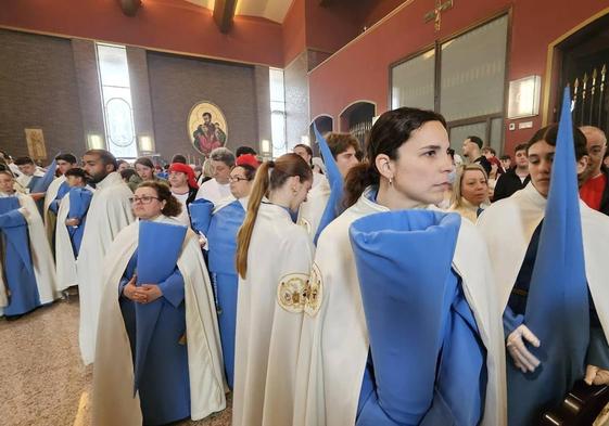 Hermanos tras conocer que Caridad y Salud no podrá salir en procesión.