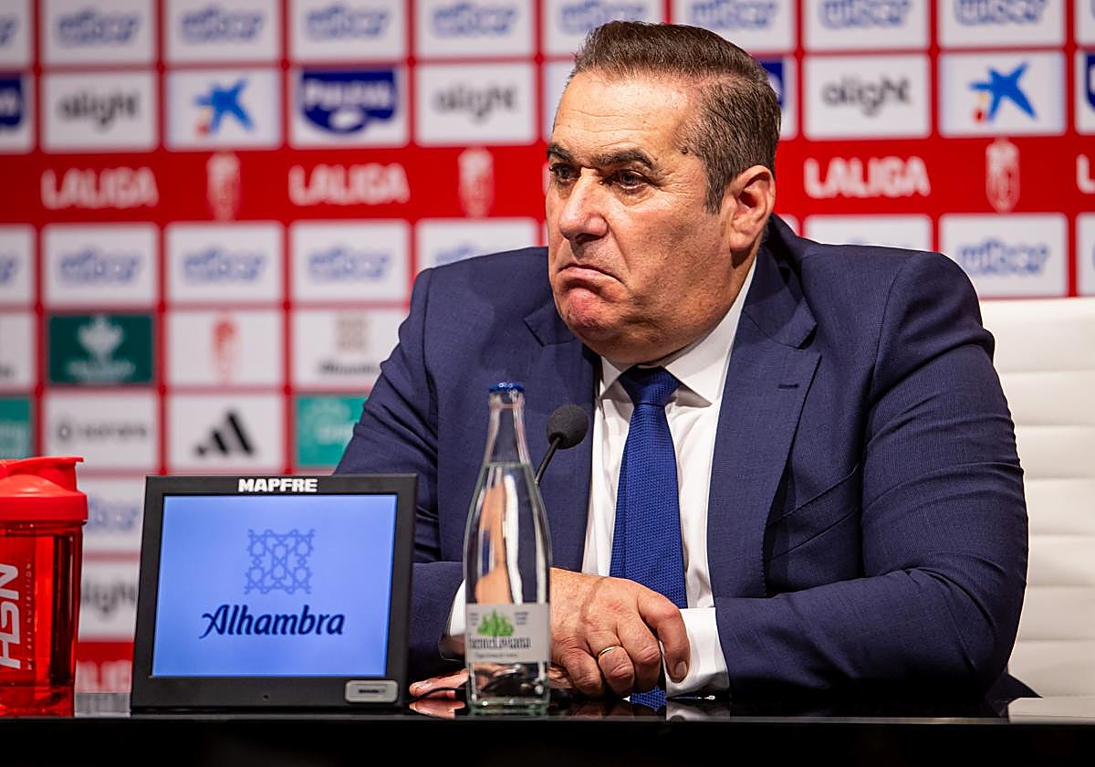 José Ramón Sandoval, durante su presentación.
