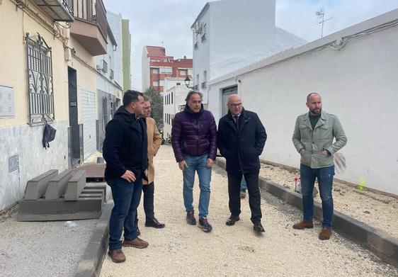 Visita a las obras realizadas en las tres calles de Torredelcampo.