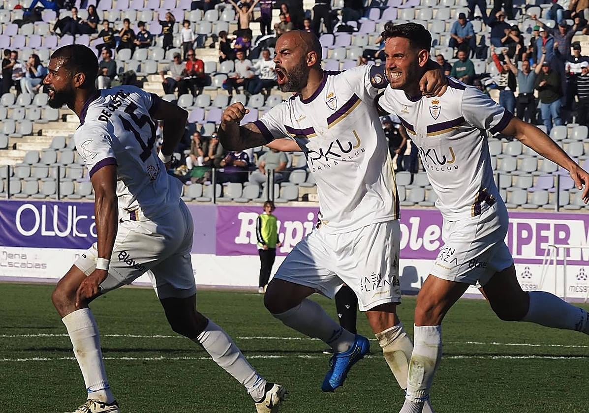 El fútbol regersa este sábado al Nuevo La Victoria.