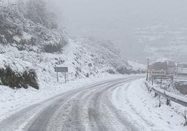 Carretera A-4132 en Trevélez.