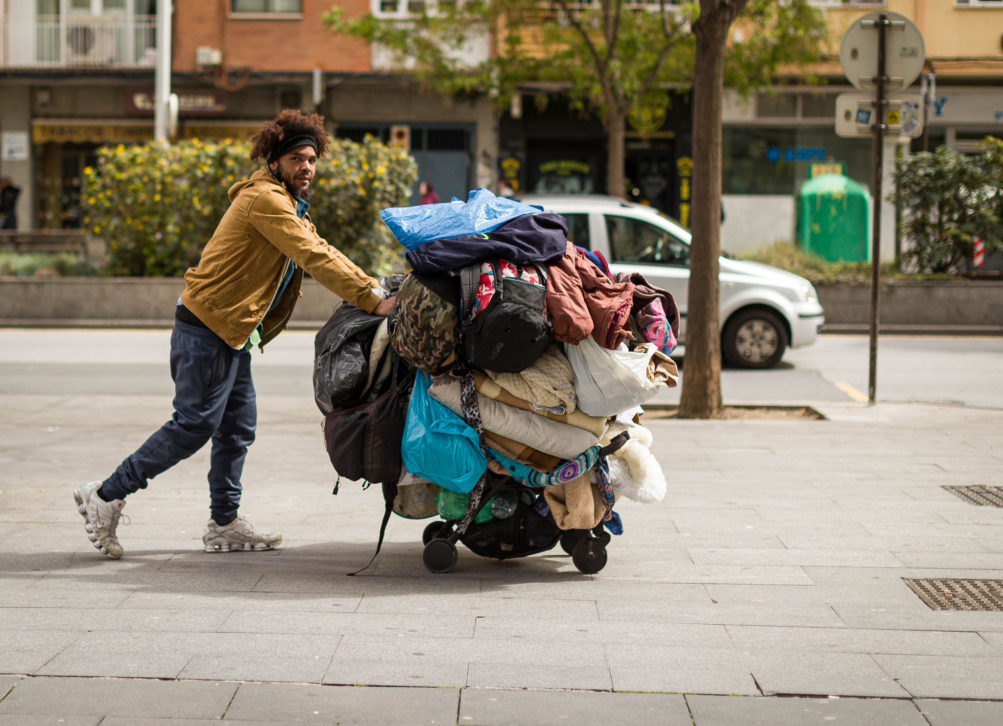 Las imágenes del desalojo de personas sin hogar en la zona de Arabial