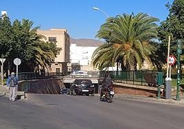 La Goleta, pendiente del falso túnel y de los servicios afectados