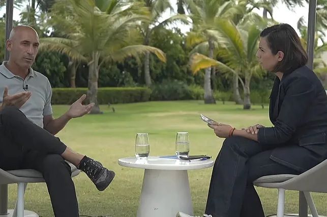 Luis Rubiales, durante la entrevista con Ana Pastor.