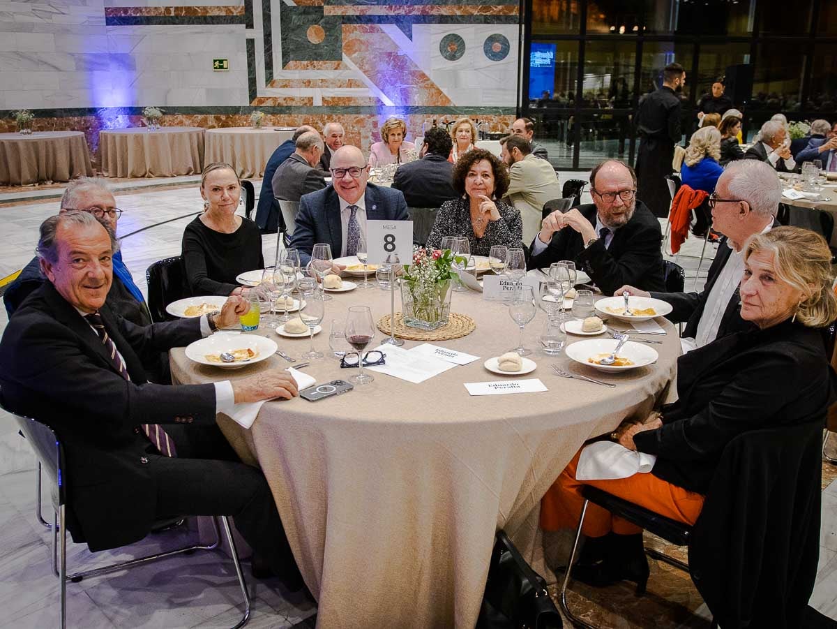 Las mejores imágenes de la cena homenaje a Eduardo Peralta