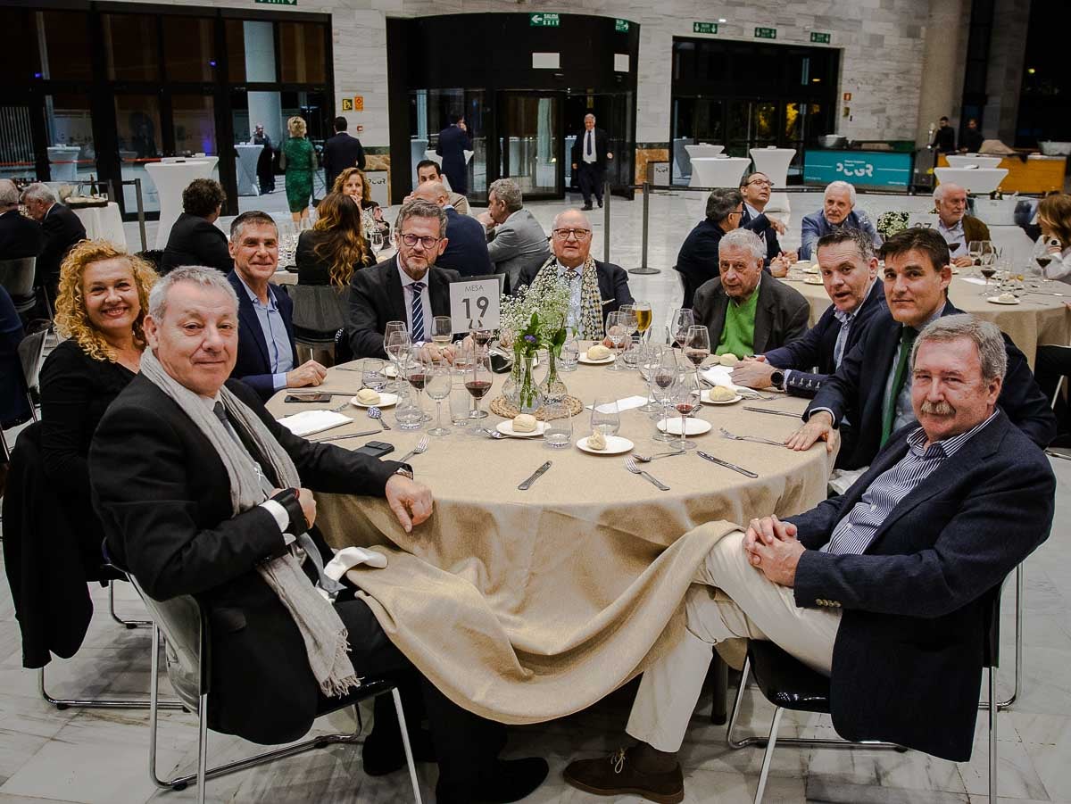 Las mejores imágenes de la cena homenaje a Eduardo Peralta