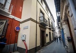 Edificio que de acuerdo al sumario de la UCO habría adquirido GRX Export aunque la actual empresa que lo explota lo desmiente.