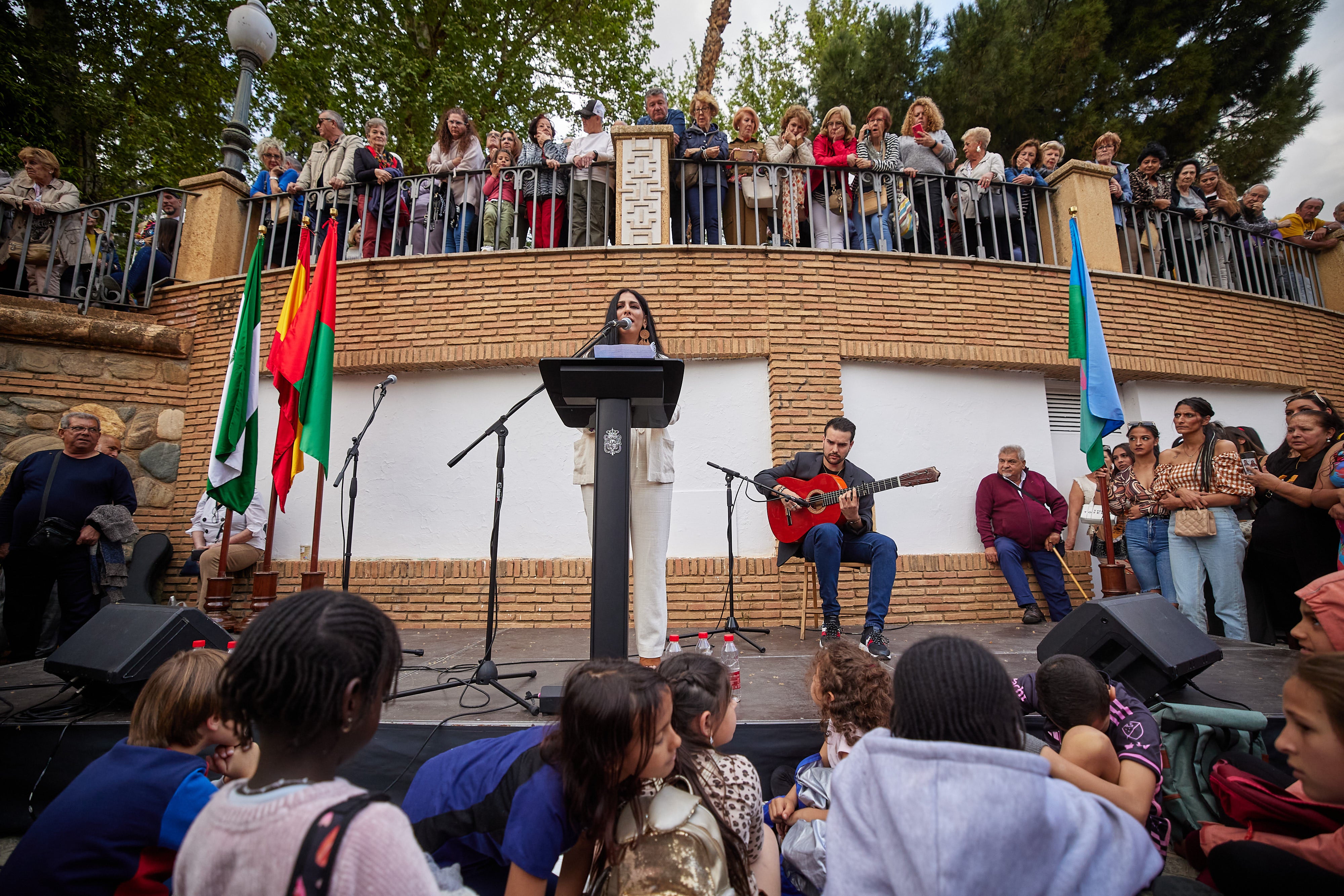 Las imágenes de la celebración del Día del Pueblo Gitano en Granada