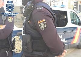 Una estudiante es detenida en Granada tras simular el robo de su móvil para que la compañía le diera otro nuevo