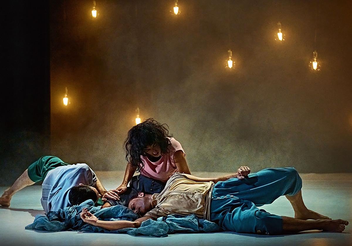 Una escena de 'El verbo', que podrá verse en el Teatro Alhambra este fin de semana.