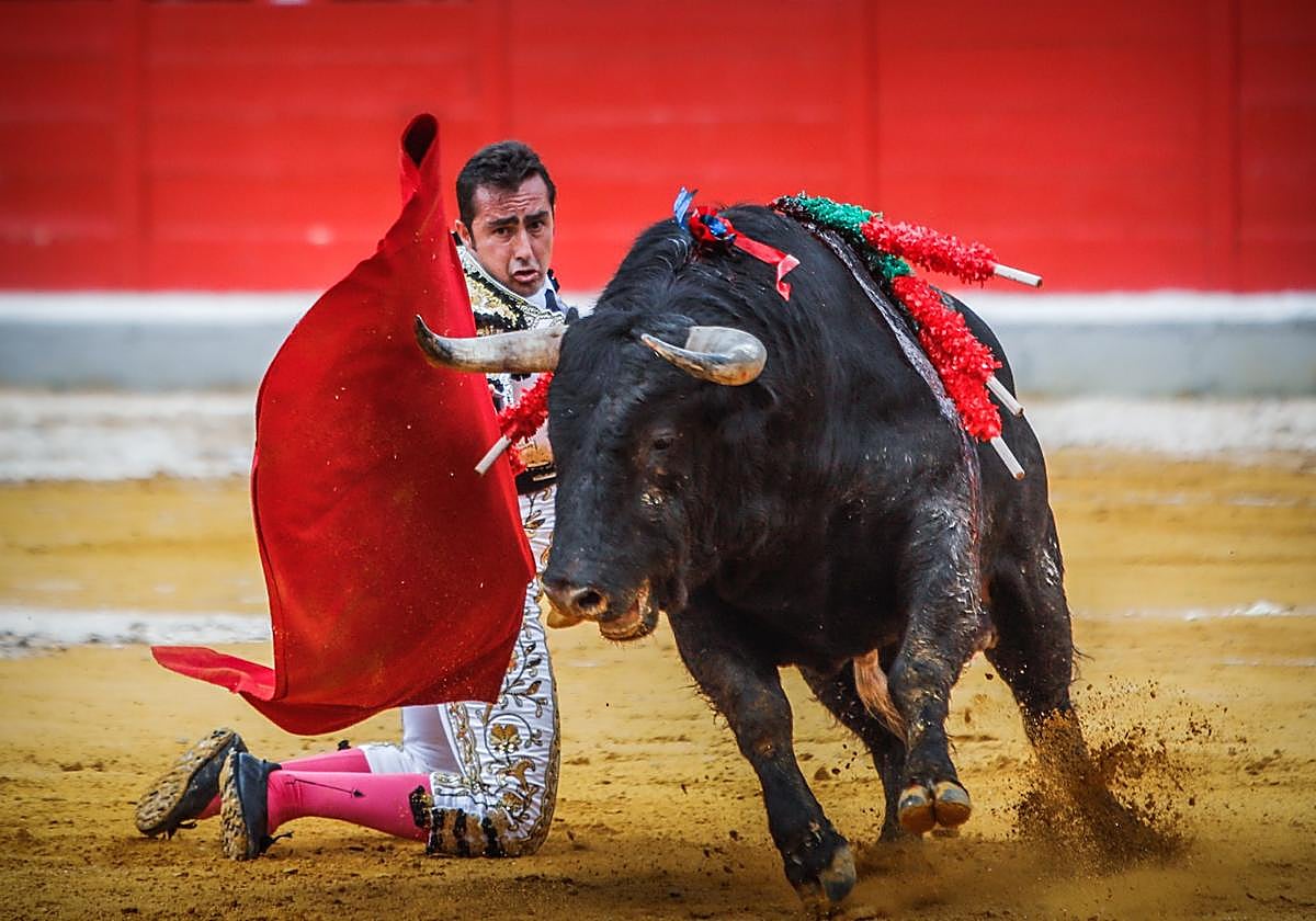 El Fandi, durante una corrida en la Feria del Corpus en 2023