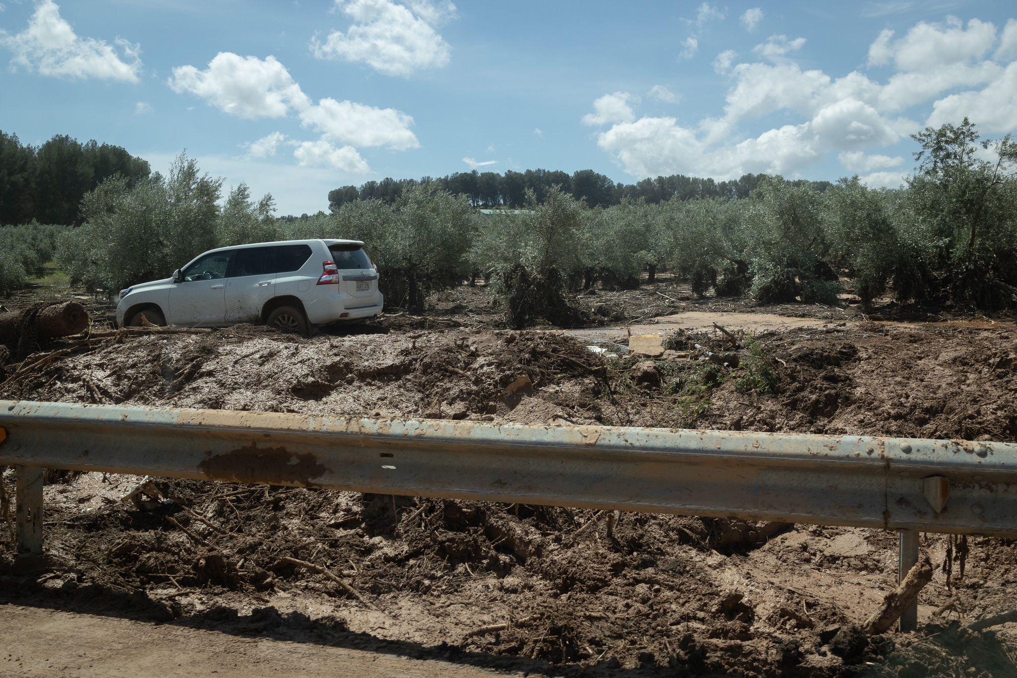 La zona cero un día después de la tormenta que colapsó la A-92