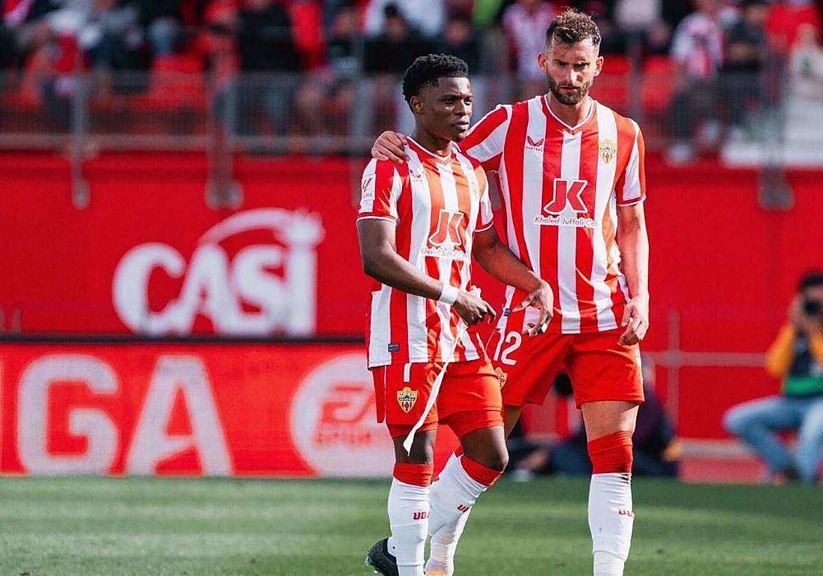 Ramazani se despoja de las vendas tras ser expulsado.