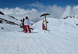 Pista del Mar de Sierra Nevada.