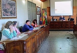 Reunión donde se aprobó el I Plan de Infancia y Adolescencia de Cazorla.