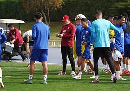 Mel ha utilizado a 21 jugadores; Pubill, Maximiano, Robertone y Viera fueron titulares en los. tres