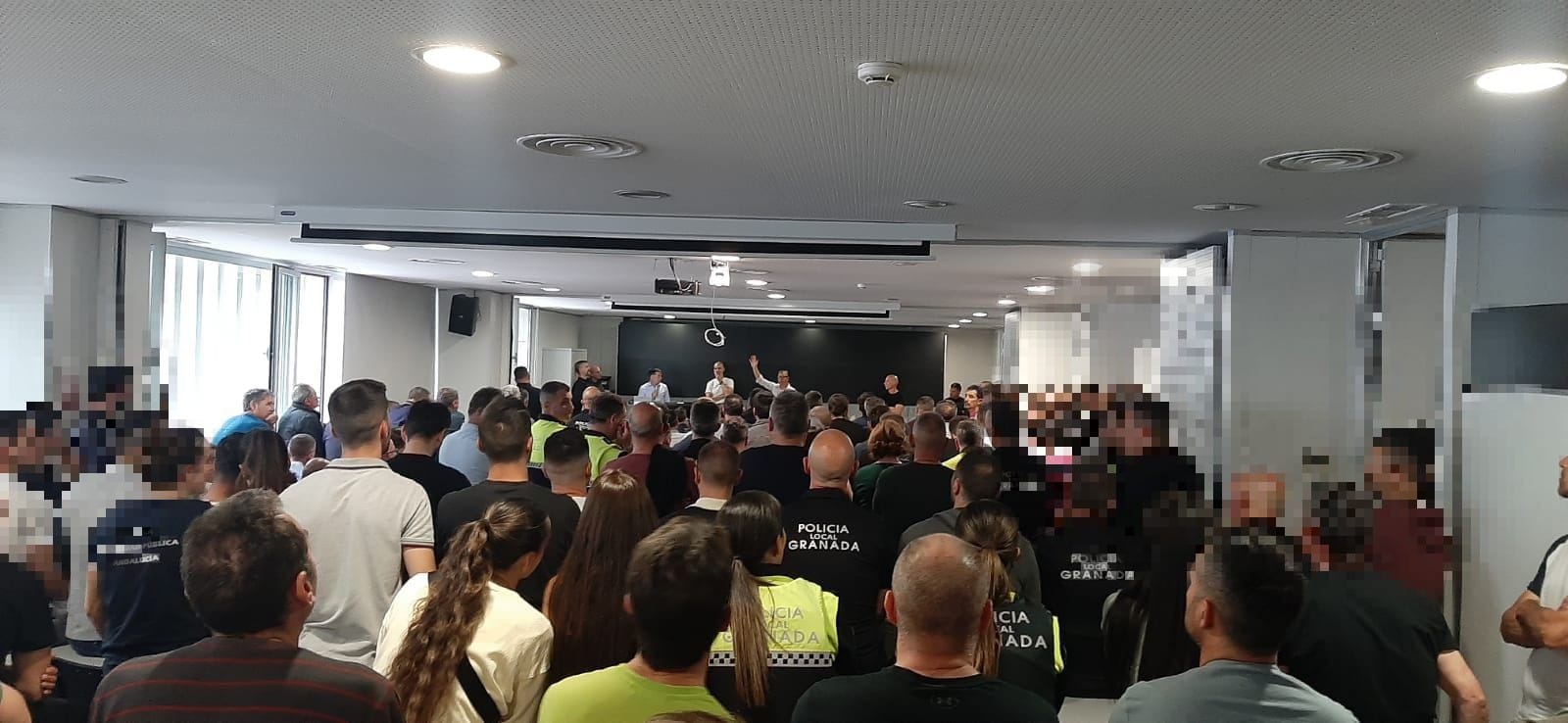 Imagen de la asamblea de la Policía Local de Granada.
