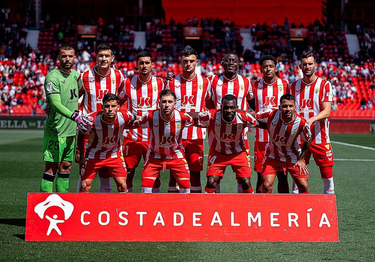 Equipo rojiblanco que jugó de inicio ante el Getafe y que consumó el descenso.