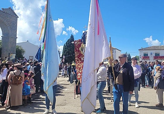 Romeros esperan el encuentro con la Virgen de la Cabeza.