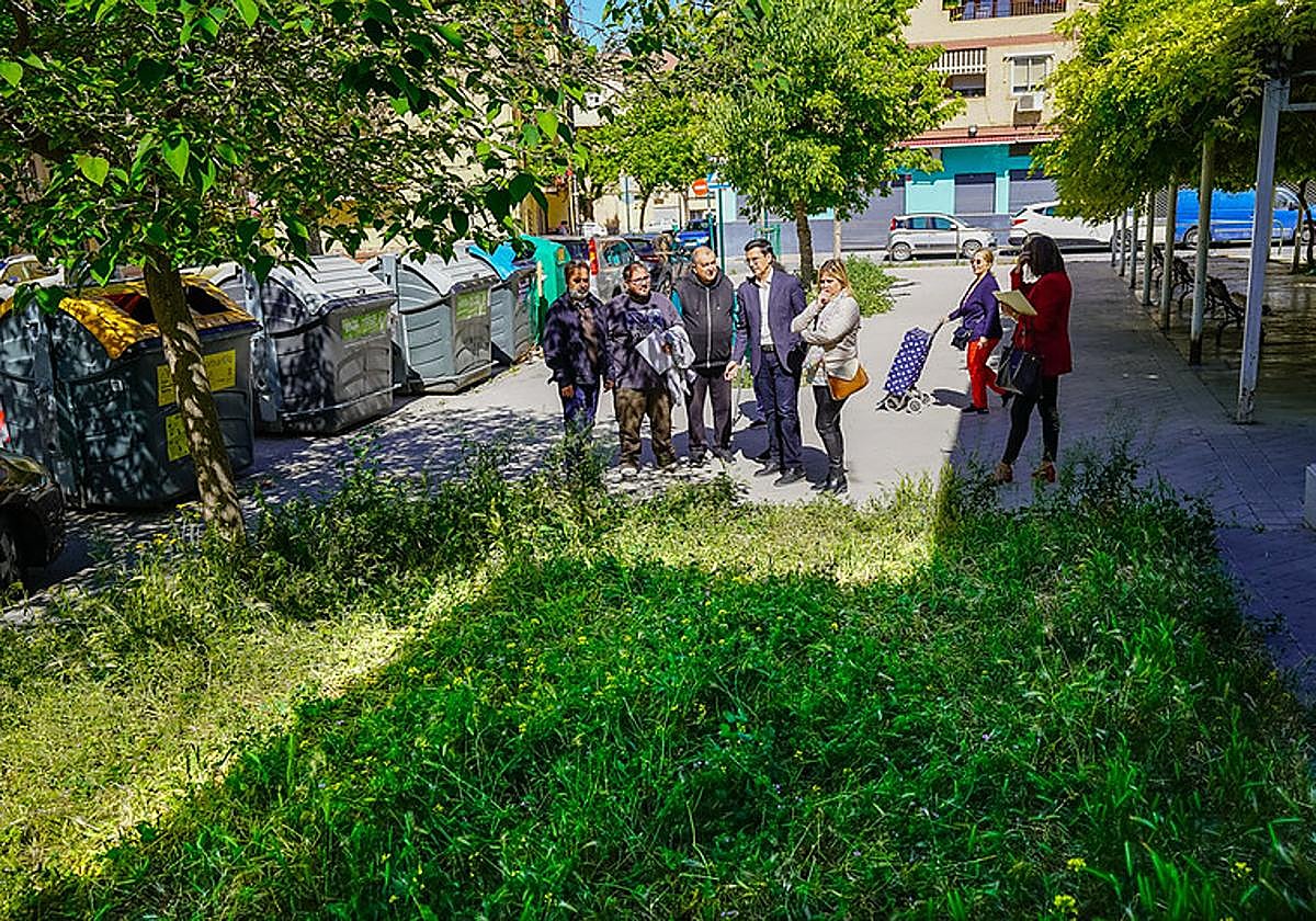 El PSOE pide al Ayuntamiento una intervención urgente en la calle Transportes