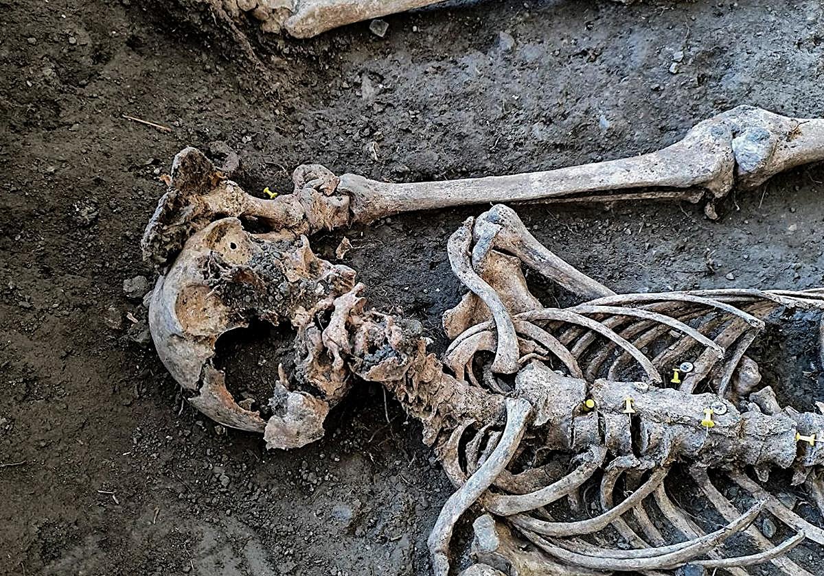 Cadáver profanado esta noche en el Barranco de Víznar