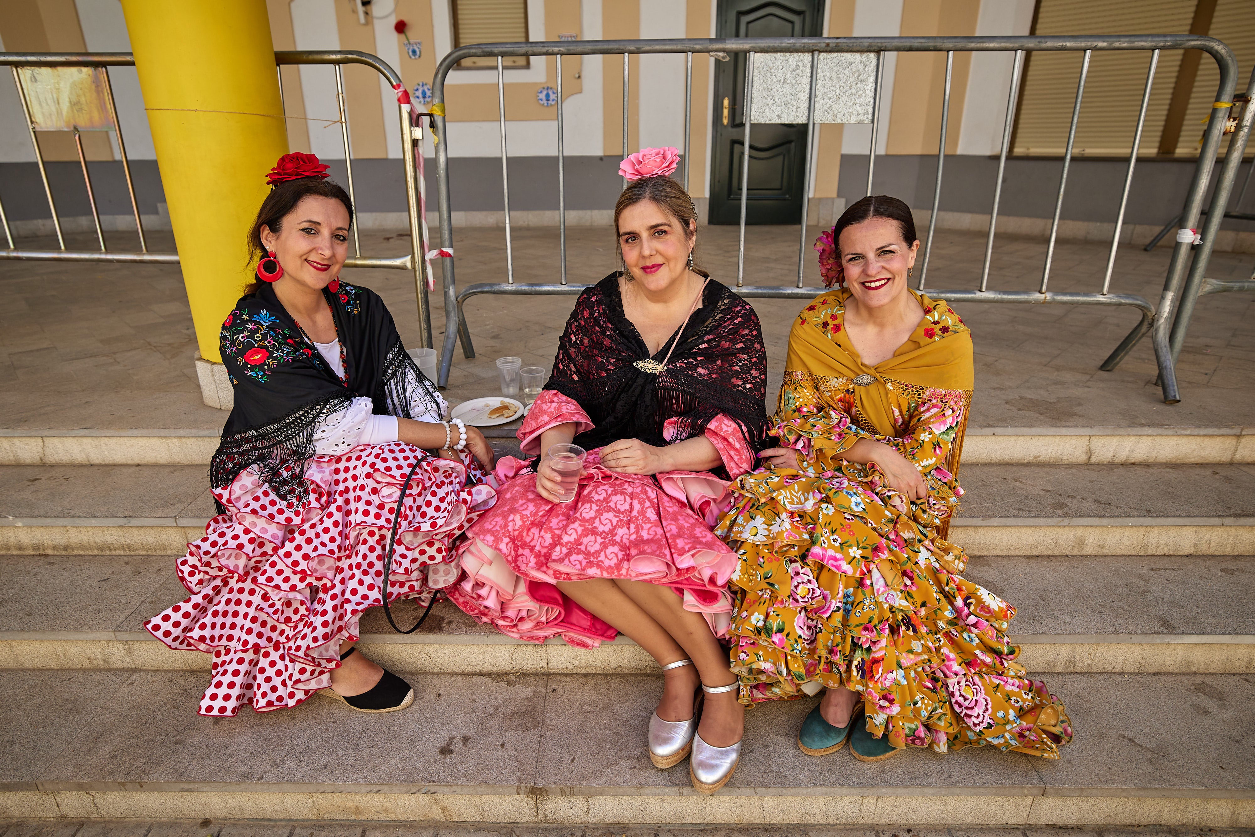 El sábado de cruces en Granada, en imágenes
