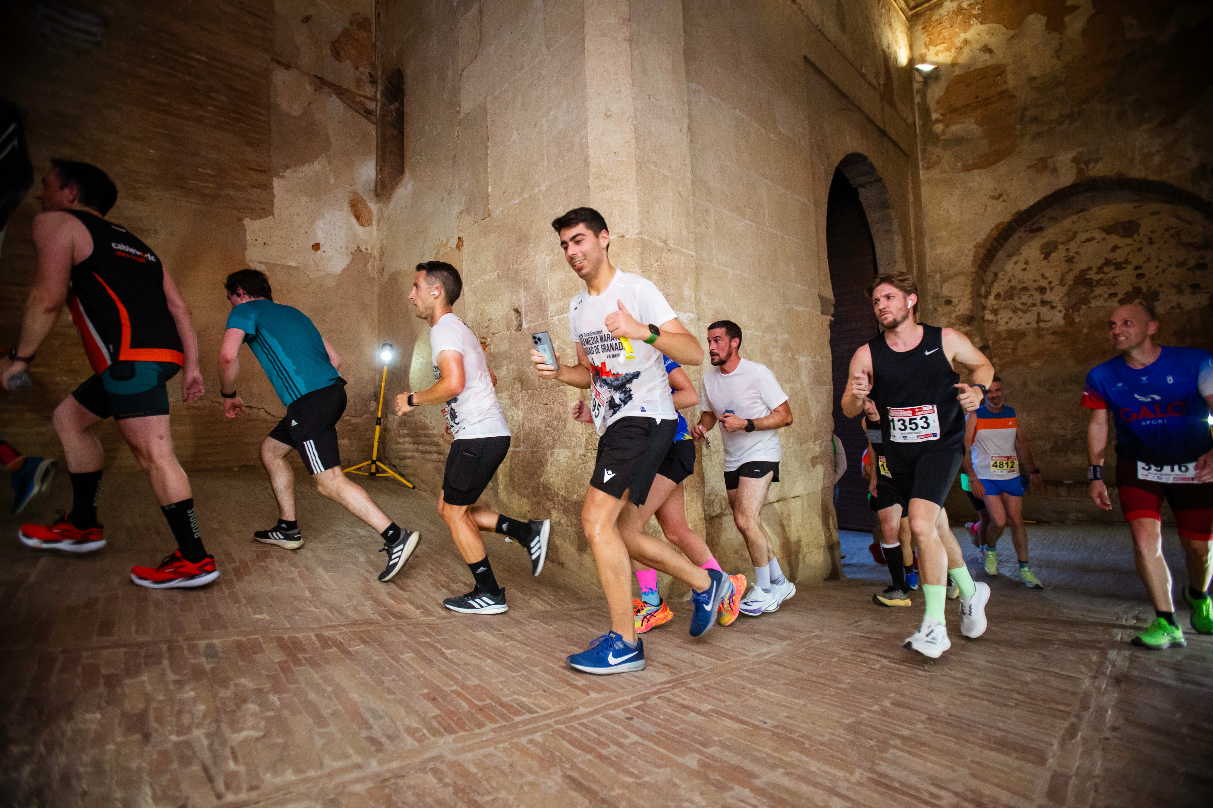 Encuéntrate en la Media Maratón de Granada