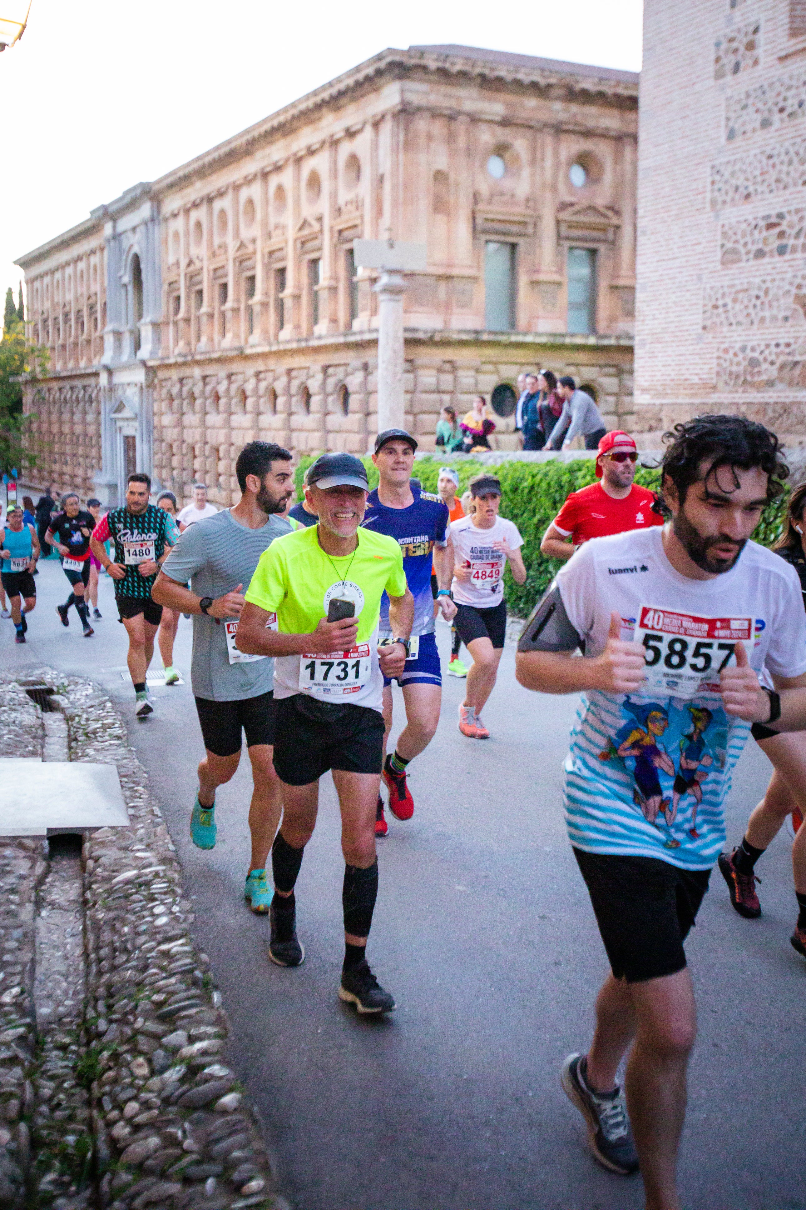 Encuéntrate en la Media Maratón de Granada