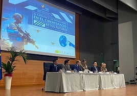 Inauguración de las jornadas 'El Ejército y las operaciones en el ciberespacio'.
