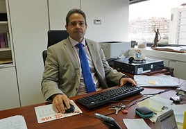 El titular del Juzgado número 1 de lo Mercantil de Granada, Rafael Leonés, en una imagen de archivo.