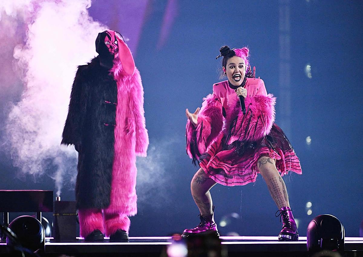 Imagen secundaria 1 - Los almerienses de Megara se apean del sueño eurovisivo