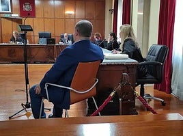 El acusado durante el juicio.