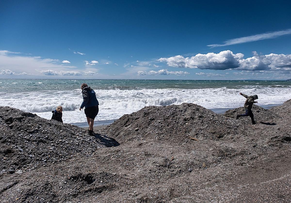 Playa Granada, dañada por el temporal el pasado marzo.