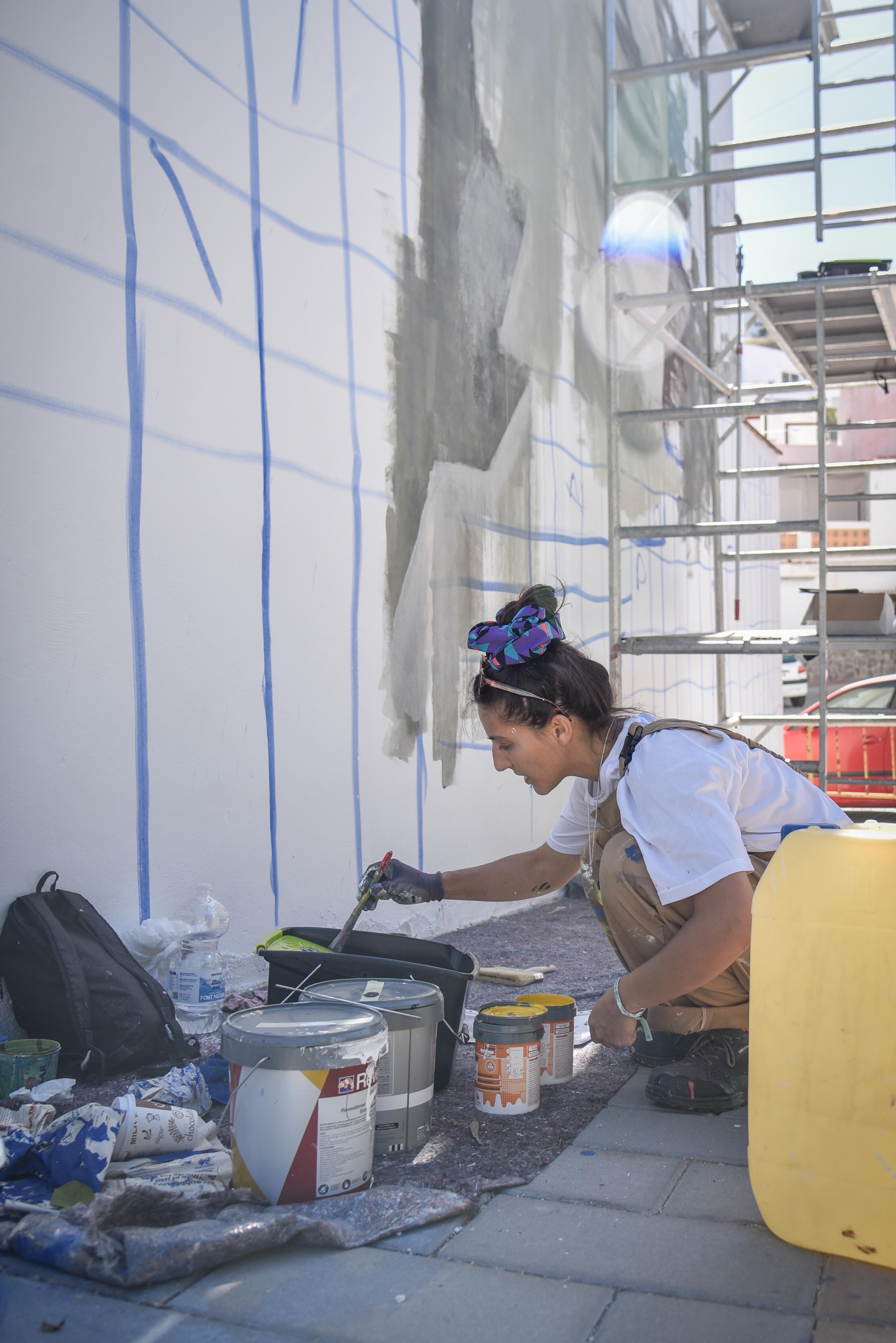 Salobreña inundada de grafitis artísticos, en imágenes