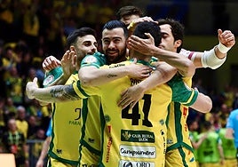 Los jugadores amarillos buscan su primer título de Copa del Rey después de tres subcampeonatos.