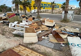 Vertedero de muebles.