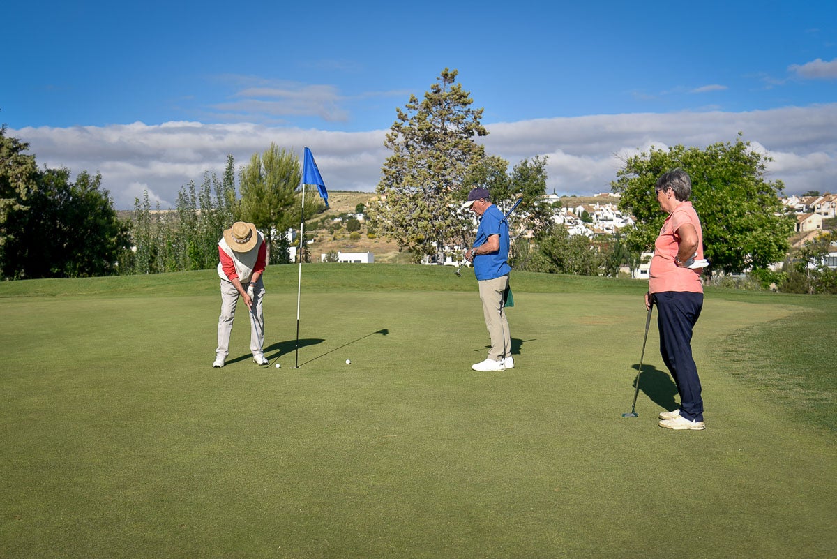 Encuéntrate en el III Torneo de Golf de IDEAL (III)