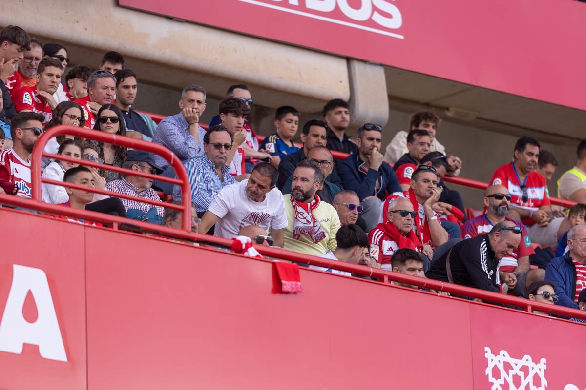 Encuéntrate en la grada en el partido entre Granada y Celta