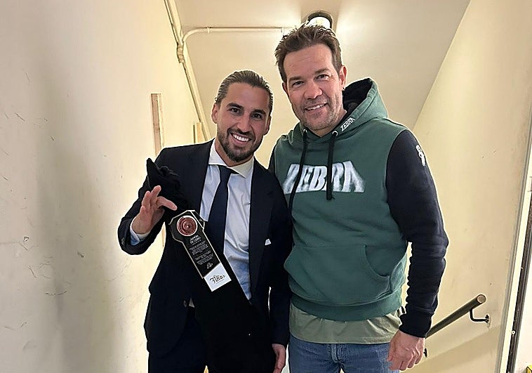 José Navarro junto a Juan Dávila.