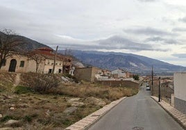 La calle Cruz Baja de Padul.