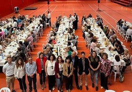 Imagen de la comida de la jornada de convivencia celebrada en Carboneros.