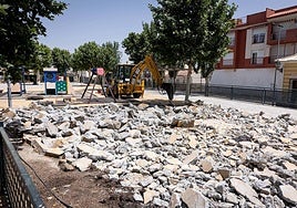 Obras del metro en la plaza Estación de Tranvías de Las Gabias.