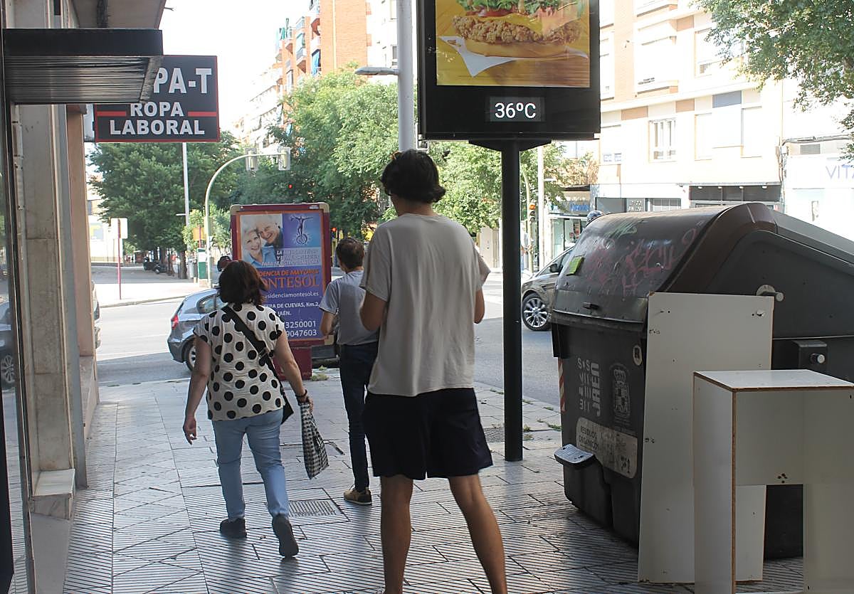 Termómetro marcando la temperatura máxima en Jaén